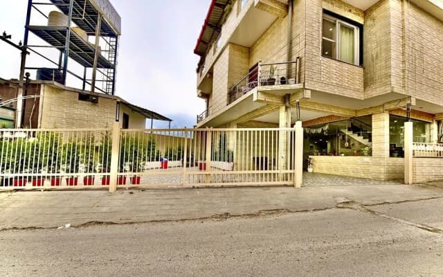 Hotel Shiva Lake Mussorrie