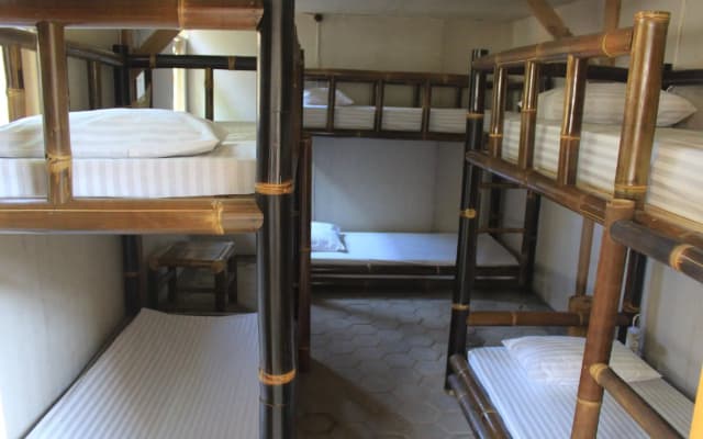 Backpacker Kawah Ijen, Homestay & Dormitory