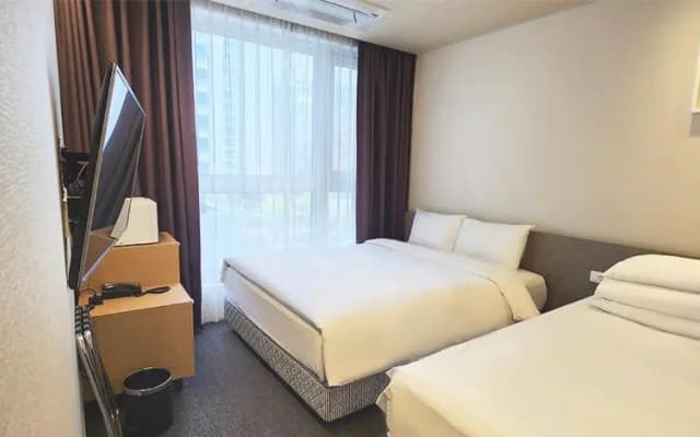 Grand City Hotel