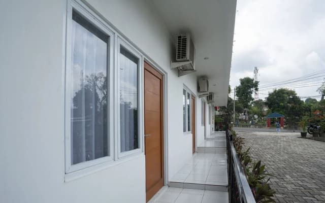 Urbanview Hotel Kazanan Lembang Bandung by RedDoorz 3 stars out of 5