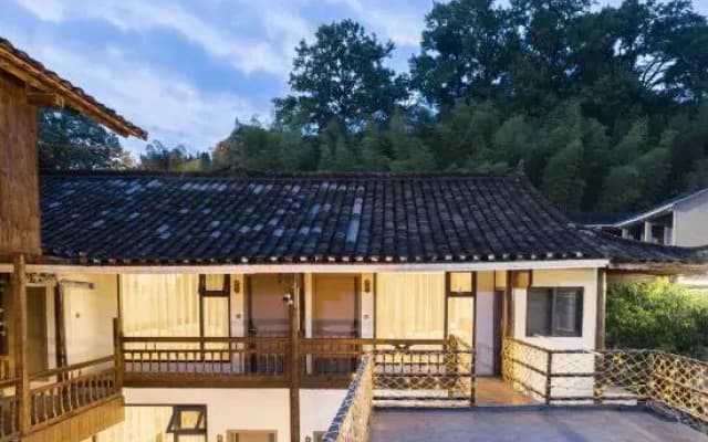 Pusu Guesthouse (Fanjing Mountain Scenic Area Zhaisha Dong Village Branch)