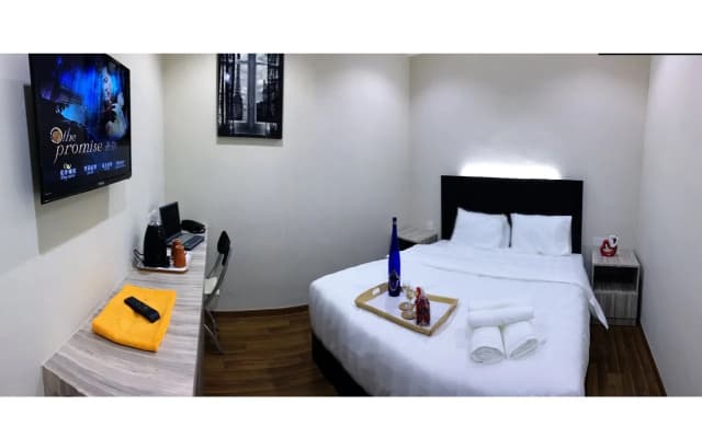 Royale Hotel