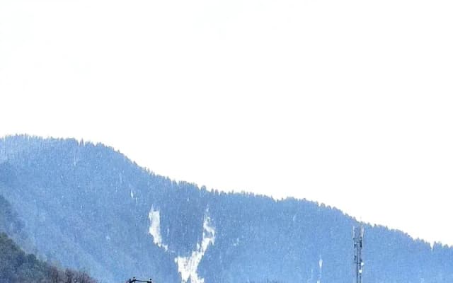Tavisha River View Orchard Pahalgam