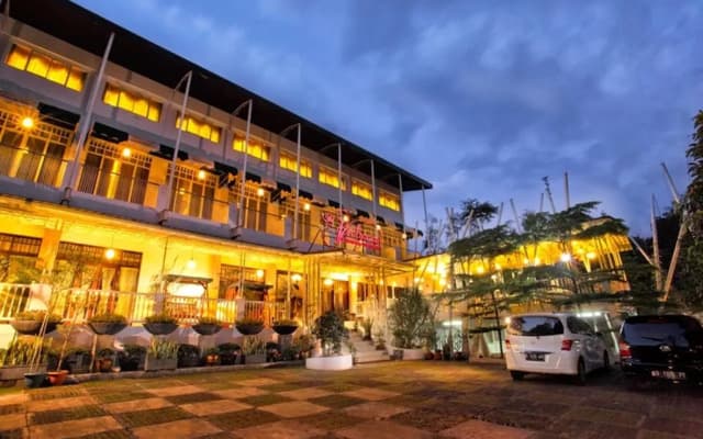 The Victoria Luxurious Guesthouse
