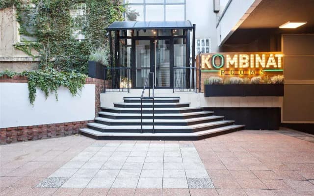 Kombinat Rooms City Center