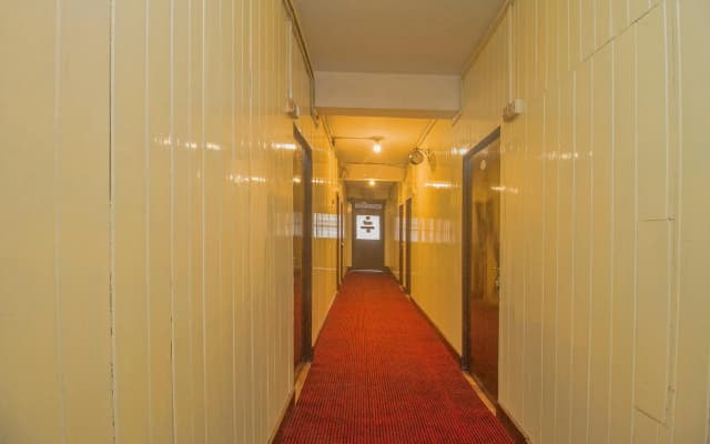 OYO 65653 Hotel Dil