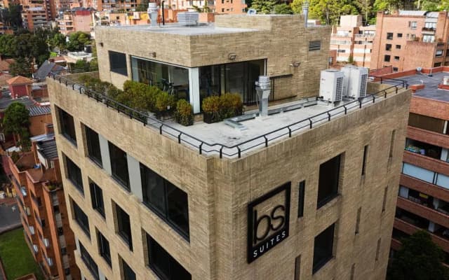 Bs Rosales Hotel And Suites