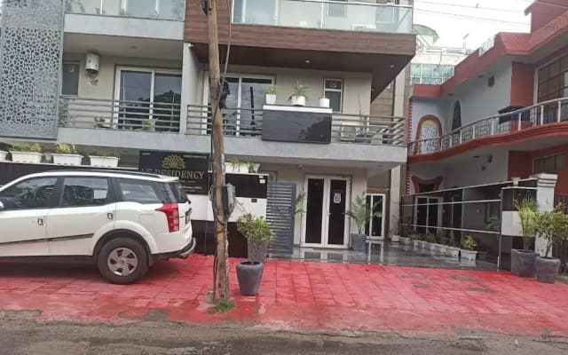 Hotel VS Residency Medanta