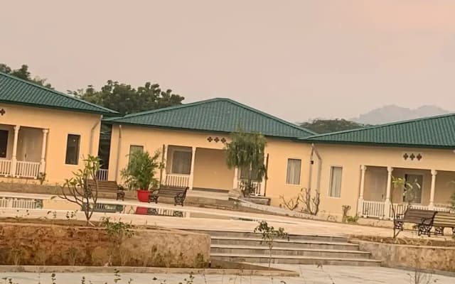 Hotel Sariska Manor