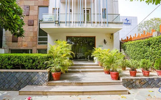 FabHotel Premium Nest