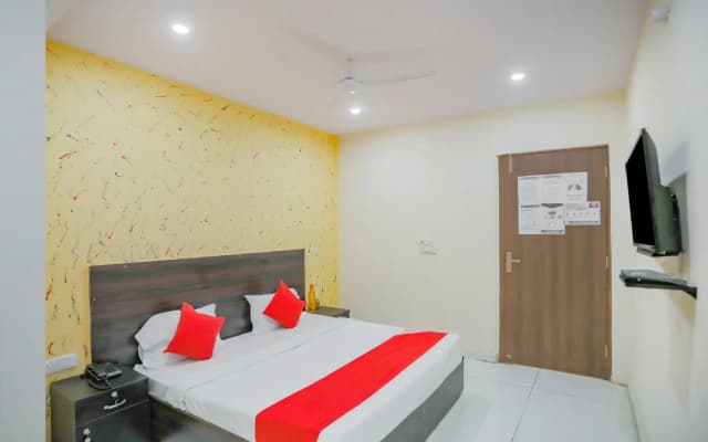 OYO 78639 Hotel Sun Shine