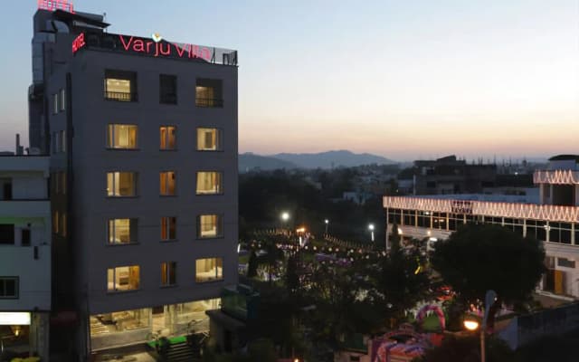 Hotel Varju Villa
