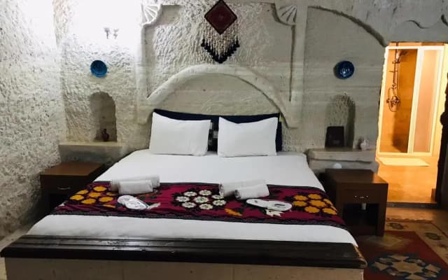 Seven Rock Cave Hotel