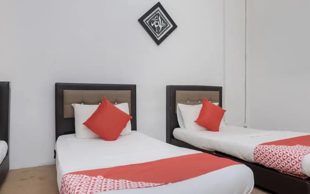 Oyo 90180 Gemilang Hotel Kerteh