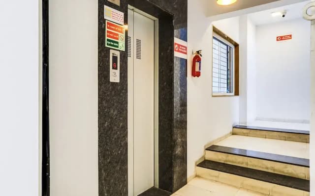 Fabhotel The Corporate Hub