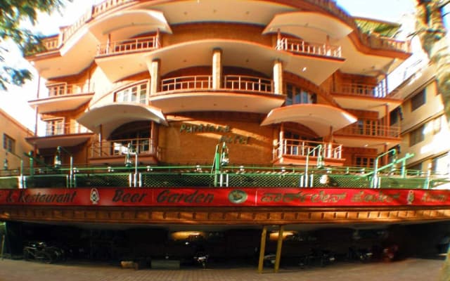 Parklane Hotel