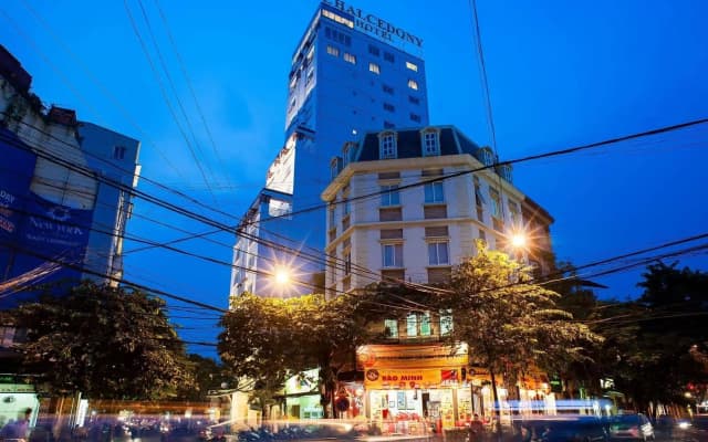 Chalcedony Grand Hotel