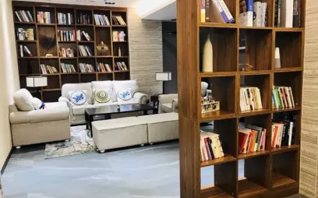 Dollmay Hotel (Tianshui First People's Hospital Hongqiao Branch)