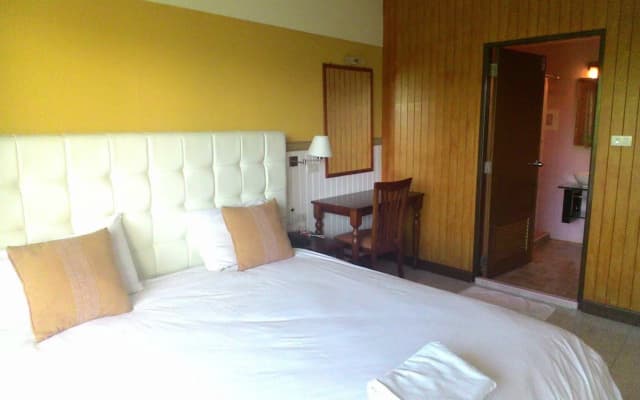 Lunarhut Resort