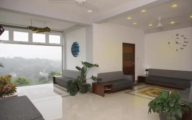 Fortview International Hotel