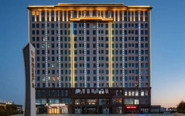 Lavande Hotel (Xinle Shijiazhuang Airport River Beibeiyuan Branch)