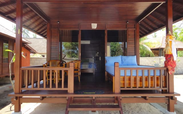 Suka Beach Bungalow