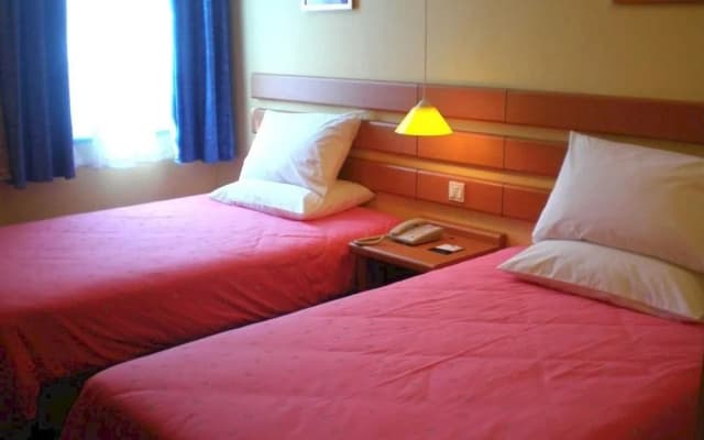 Home Inn Neo Wuxi Singapore Industrial Park Airport Gaolang East Road