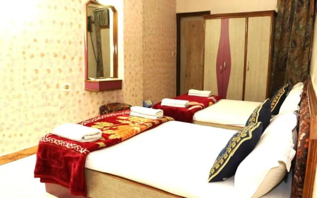 Hotel Maharaja Castle