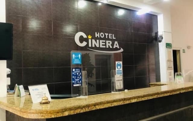 Hotel Cinera