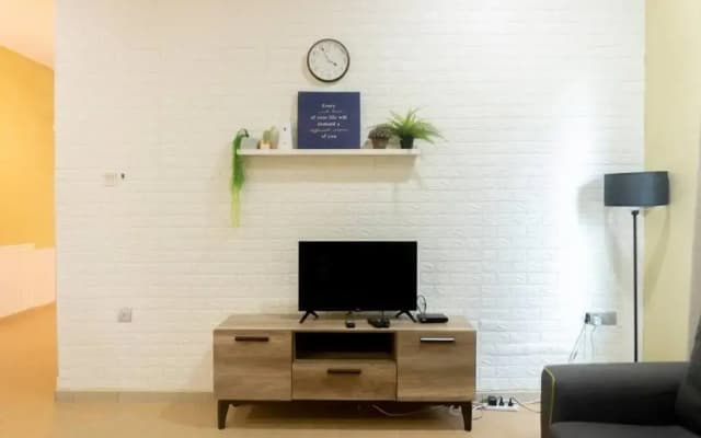 2 Storey Semi-D Homestay Nilai and KLIA, F1 Sepang with Pool