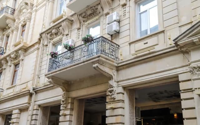 White Boutique Nizami Hotel