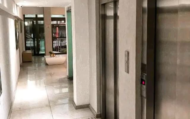 Flat 26º andar com vista para o mar- Próximo ao shopping e à praia