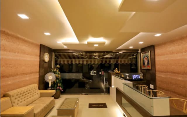 Jayam Hotel
