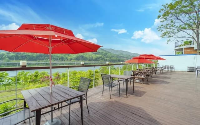 Gapyeong Rowa River View Pension