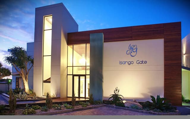Isango Gate