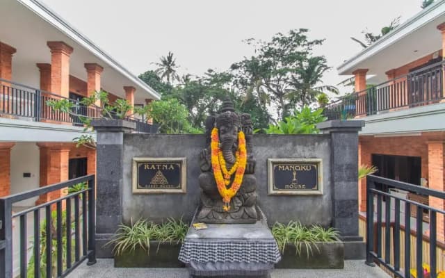 Ratna Guest House