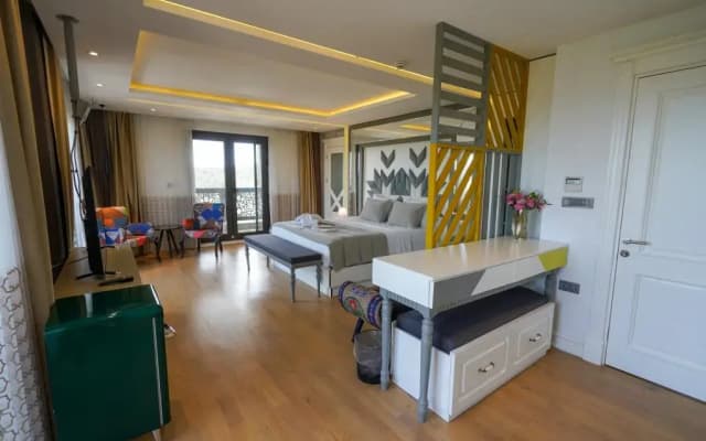 Cunda Eye +16 Adult Only