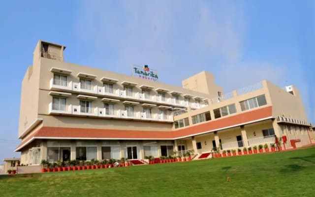 Tanarika Resort