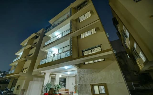 Treebo Sayaji Residency