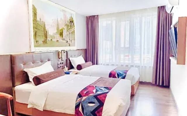 Zhe Fei Hotel (Changzhi Chenghuang Temple)