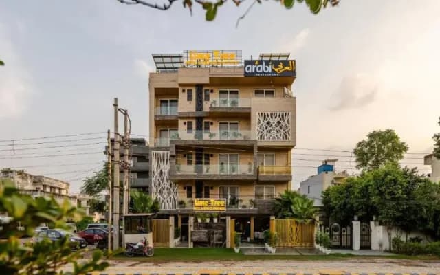 Lime Tree Hotel - Near Medanta Hospital