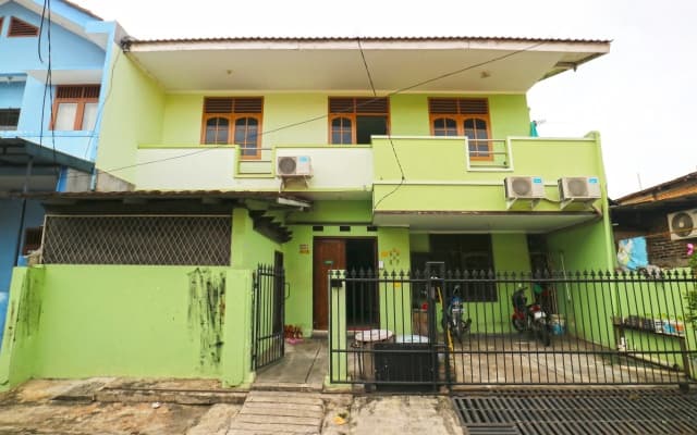 Kabin Kapsul Kayu jati I - Hostel