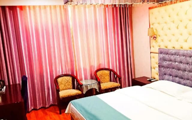 King of Shangqiu Express Business Hotel