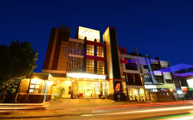 Queen City Hotel