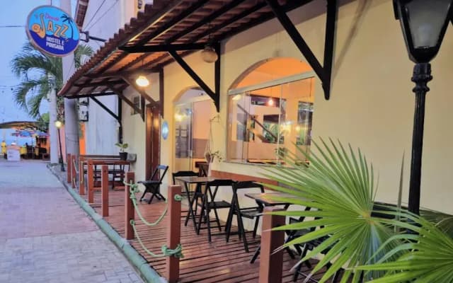 Dende Jazz Hostel E Pousada