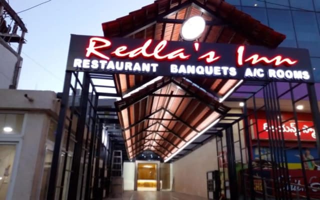 Hotel Redlas Inn