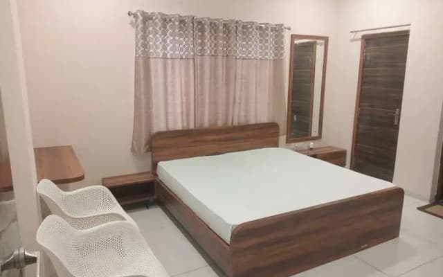 Vaatsalya Rooms