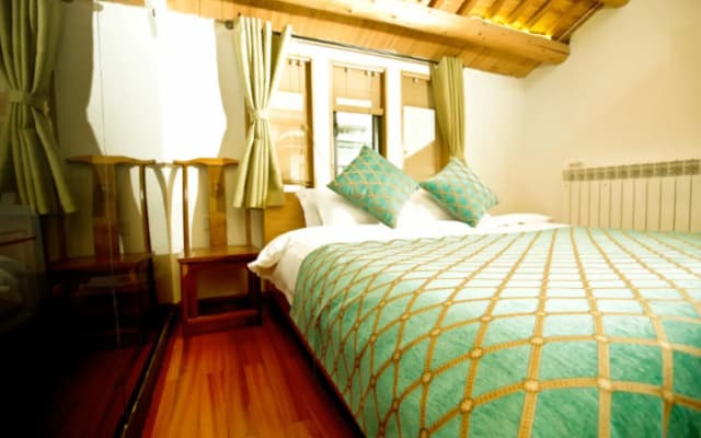 Hangzhou West Lake Longshang Boutique Hotel
