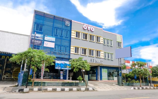 OYO Life 2966 Hotel Atriaz