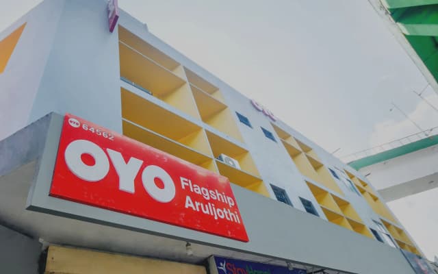 Hotel O Aruljothi Gandhipuram Bus Terminus